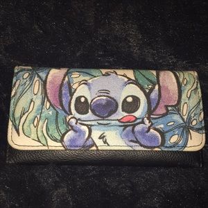 Stitch wallet!!